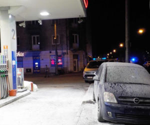 Podpalił na stacji samochód