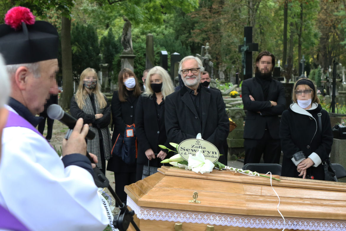 Pogrzeb matki Andrzeja Seweryna