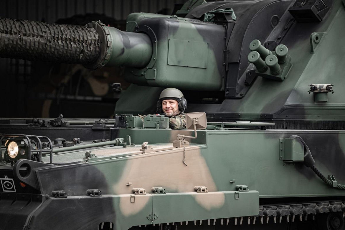 Próby przed defiladą wojskową w Warszawie