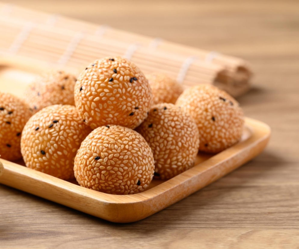 Zrobiłam je raz i… zniknęły w 5 minut. Te kulki to hitowa przekąska