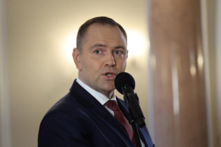 W Pałacu Prezydenckim trwa demontaż Okrągłego Stołu. To nie jest miejsce