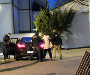 Cezary R. porwał żonę i córkę. W Sądzie Rejonowym w Białymstoku zapadł surowy wyrok