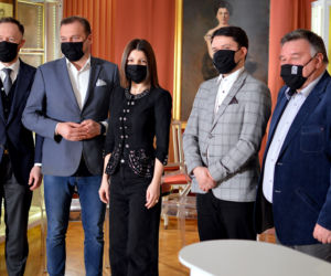 Muzeum im. Witolda Gombrowicza we Wsoli ze wsparciem kolejnych firm