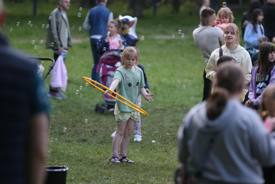 Festiwal kolorów na stadionie Walki Zabrze ZDJĘCIA