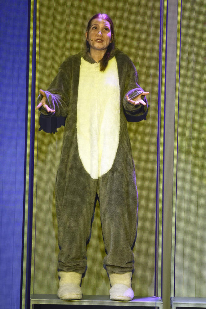 Tak dziś wygląda 16-letnia córka Koroniewskiej i Dowbora. Janina Dowbor podbija teatr