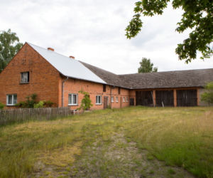 KOMORNIK SPRZEDAŁ NASZ DOM ZA 18 000 ZŁ.