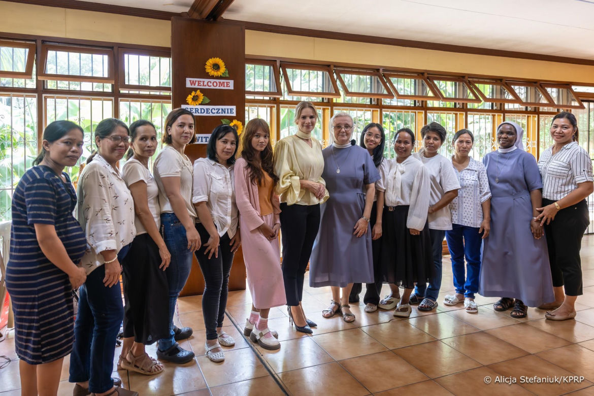Marta Nawrocka na Filipinach