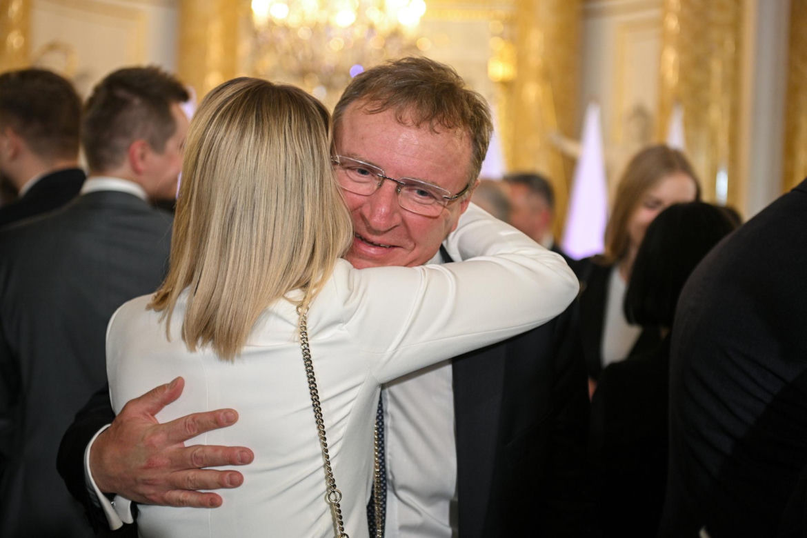  Marta Nawrocka w jasnej kreacji na Zamku Królewskim
