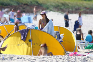 Anna Czartoryska-Niemczycka na plaży