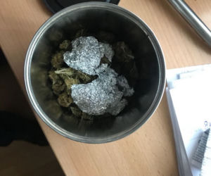 Trzymał w domu kilogram marihuany o wartości 30 tys! [ZDJĘCIA]