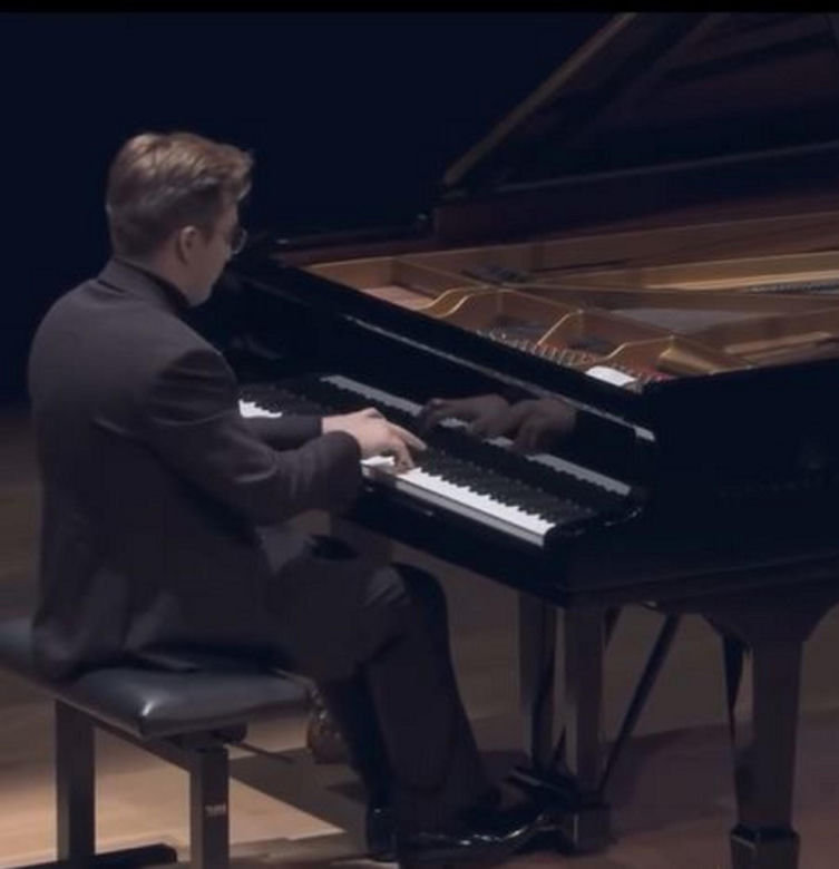"Piotr Alexewicz: Kim jest jedyny Polak w finale Konkursu Chopinowskiego?