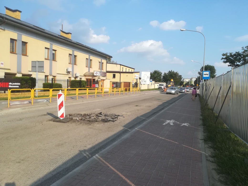 Zobacz, jak przebiega remont drugiego odcinka ul. Składowej w Siedlcach. Czy kierowcy stosują się do oznakowania?
