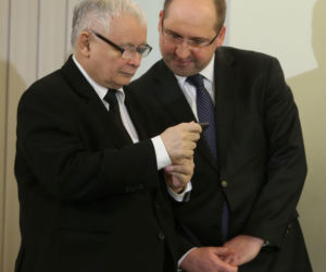 Adam Bielan. Moje dzieci rysują koty prezesowi