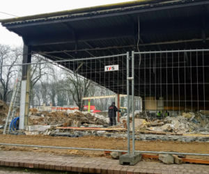 Rozbiórka pawilonu handlowego przy ul 26 Kwietnia