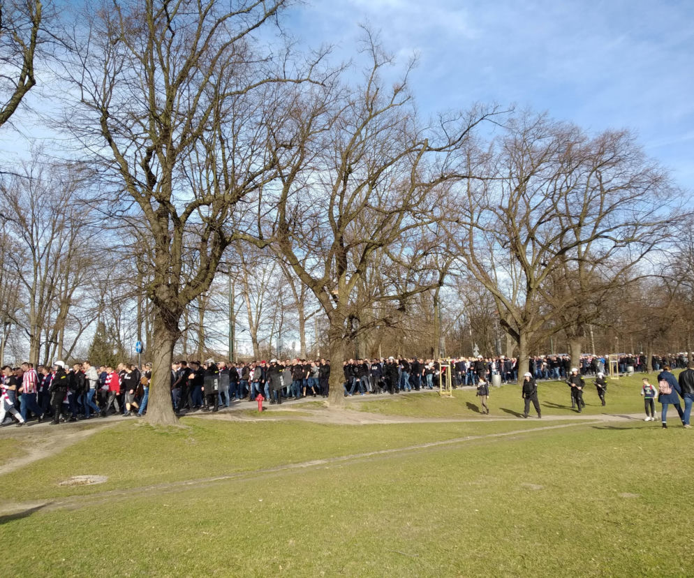 Przemarsz kibiców Cracovii na Wielkie Derby Krakowa 2019