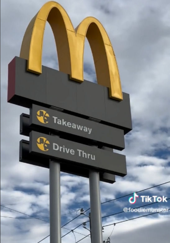 McDonalds otworzył restaurację przyszłości. Frytki poda ci robot!