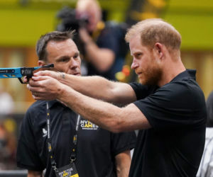 Dlaczego książę Harry i Meghan wracają do Wielkiej Brytanii?! Oto wszystkie teorie