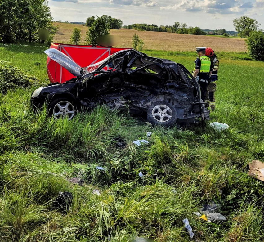 Listonosz Leszek wracał do żony z bukietem róż. Tragiczny wypadek wszystko przekreślił