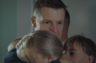 M jak miłość, odcinek 1908. Lenka (Olga Cybińska), Misiek (Aleksander Bożyk), Paweł (Rafał Mroczek), Kinga (Katarzyna Cichopek), Piotrek (Marcin Mroczek)