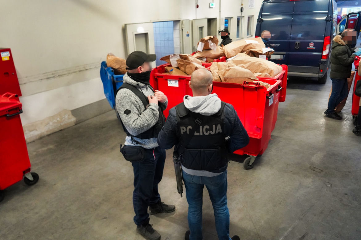 Ponad 100 kilogramów narkotyków poszło z dymem! [ZDJĘCIA, WIDEO]