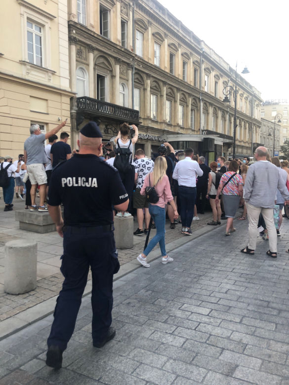 Protest na Krakowskim Przedmieściu