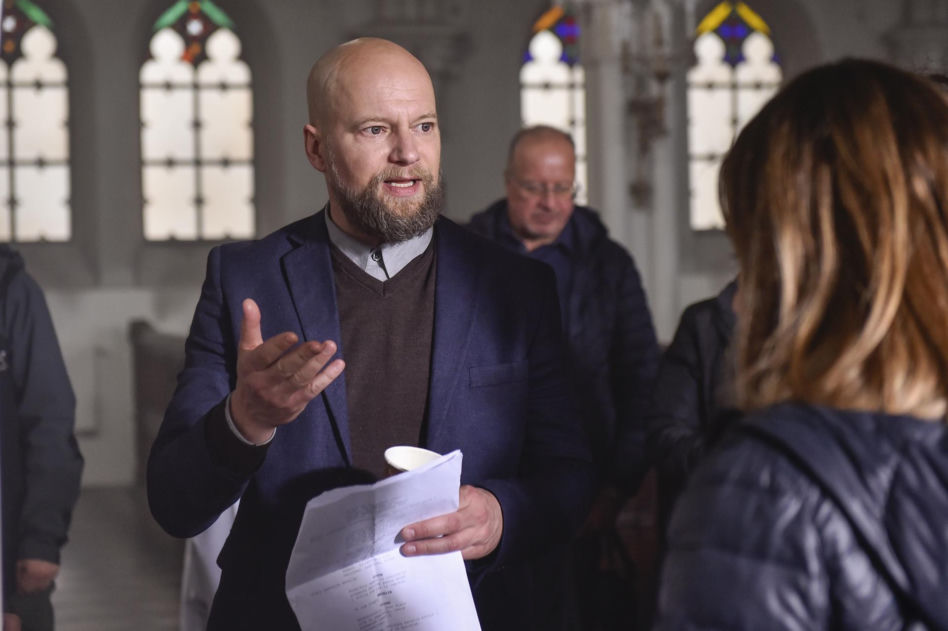 Tak Maciej Stuhr zmieniał się przez lata. Dziś trudno w nim rozpoznać chłopaka z "Fuksa"