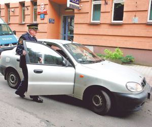 Naczelnik pirat ma szofera
