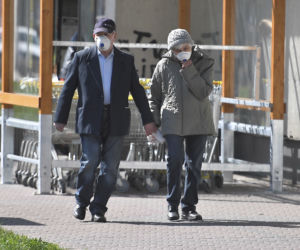 Maseczki obowiązkowe