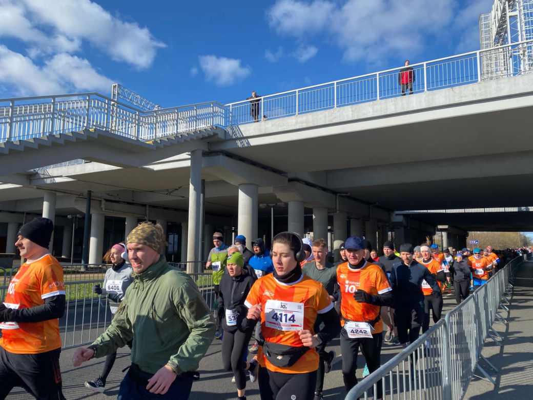 DOZ Maraton Łódź 2025. Biegacze opanowali Łódź