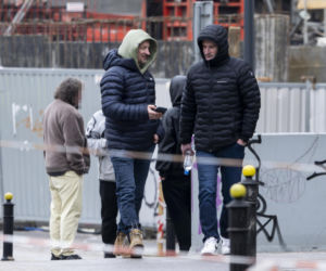 Adam Małysz z przyjacielem na kawie po spotkaniu z Prezydentem