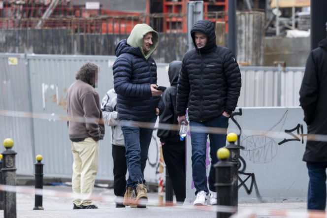 Adam Małysz z przyjacielem na kawie po spotkaniu z Prezydentem