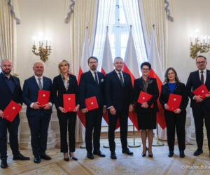 Karol Nawrocki ma nową radę. Siedmiu posłów wyróżnionych! Niektóre nazwiska zaskakują!