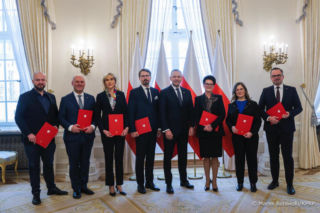 Karol Nawrocki ma nową radę. Siedmiu posłów wyróżnionych! Niektóre nazwiska zaskakują!