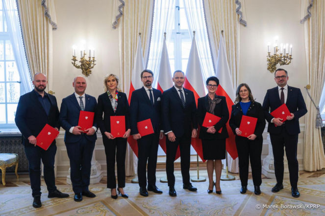 Karol Nawrocki ma nową radę. Siedmiu posłów wyróżnionych! Niektóre nazwiska zaskakują!