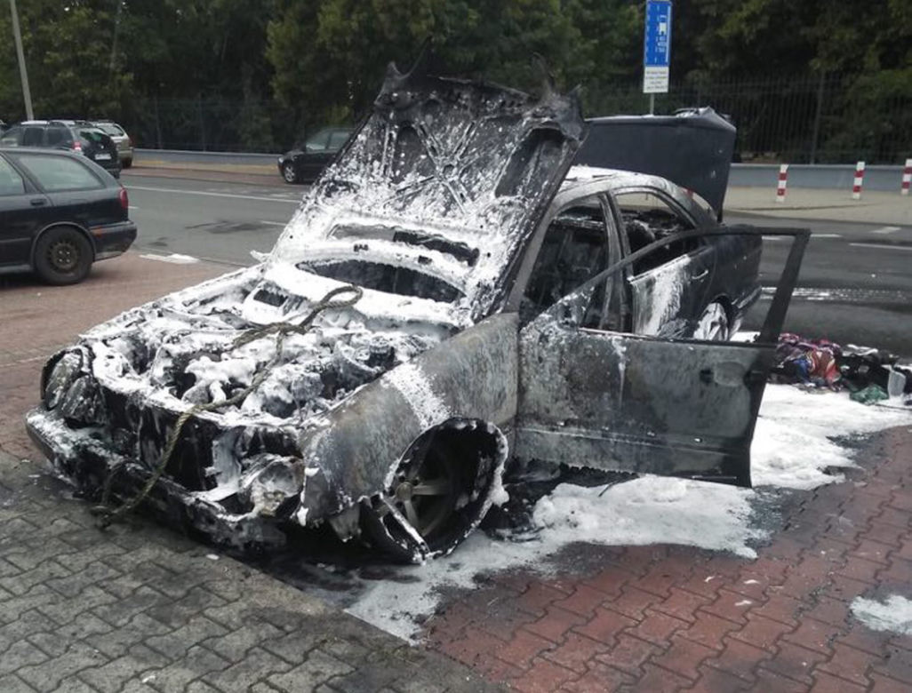 Mercedes poszedł z dymem na Woli