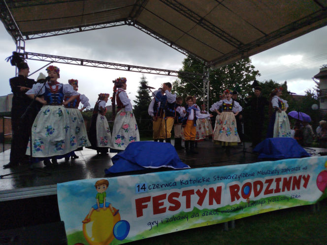 Festyn Rodzinny młodzieży z KSM w Siedlcach 2026 przyciągnął tłumy