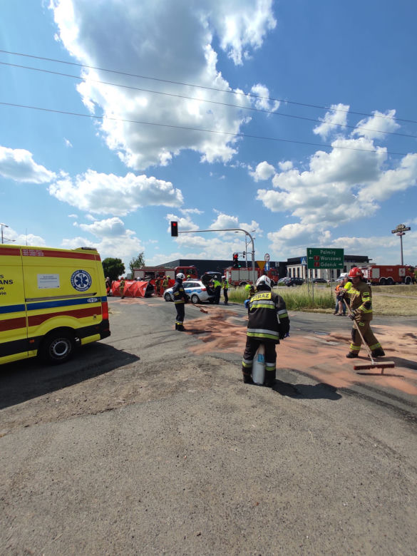 Palmiry wypadek z udziałem motocykla i osobówki