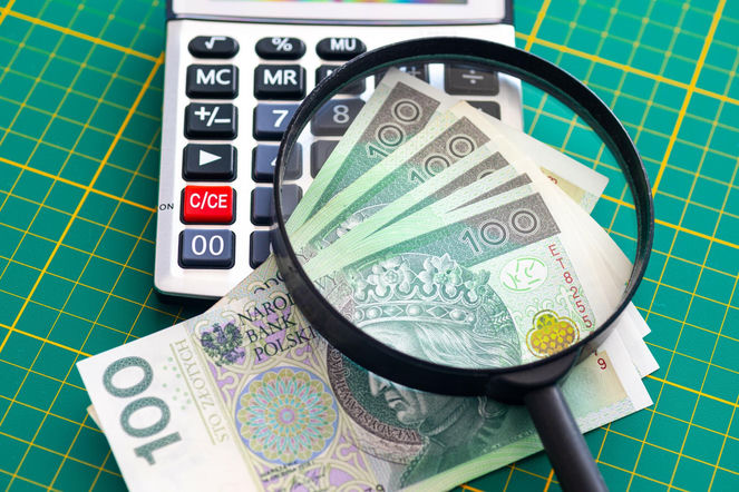 Masz wspólne konto z małżonkiem? Tych pieniędzy nie musisz zgłaszać