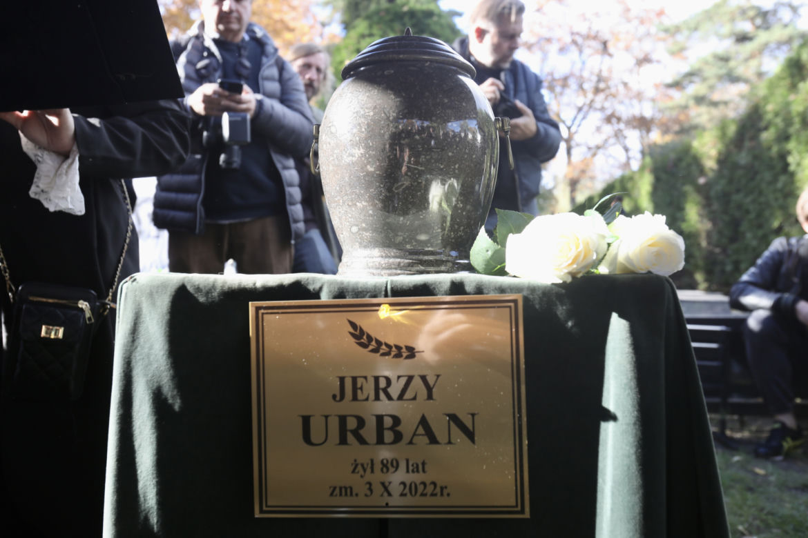 Pogrzeb Jerzego Urbana. Tak wygląda grób
