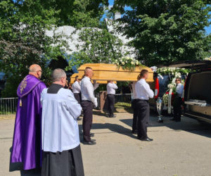 Przędzel: Pogrzeb ofiar tragicznego wypadku w Jamnicy.