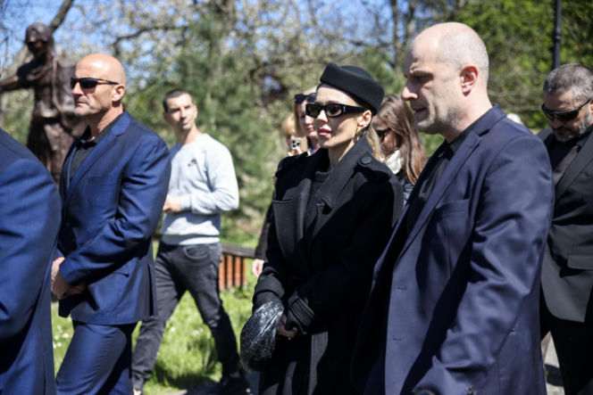 Doda na pogrzebie Łukasza Litewki. Wokalistka pożegnała zaprzyjaźnionego polityka