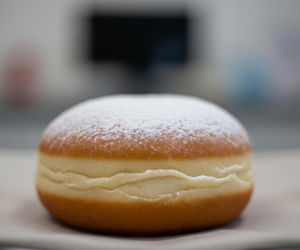 Pączek Sikorskiego w MSZ. Czy to najbardziej apetyczny ruch w polskiej dyplomacji?