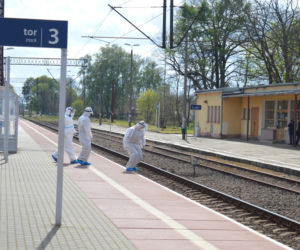 Jechał na gapę. Groził, że ma koronawirusa