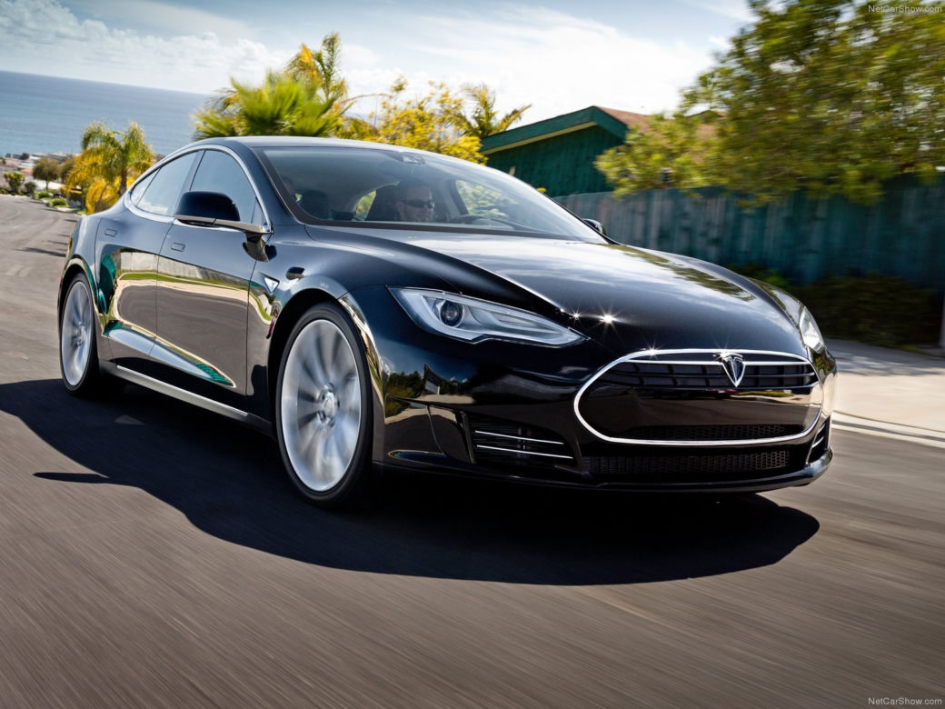 Tesla Model S 