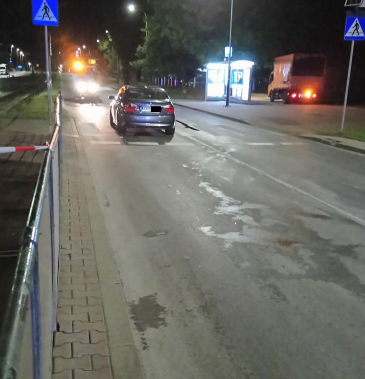 Koszmarny wypadek w Krakowie. Wbiegł wprost pod BMW, zginął na miejscu