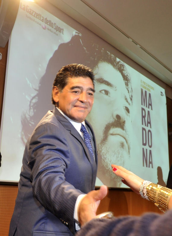 Diego Maradona junior "Dałbym wszystko abym mógł być z ojcem"