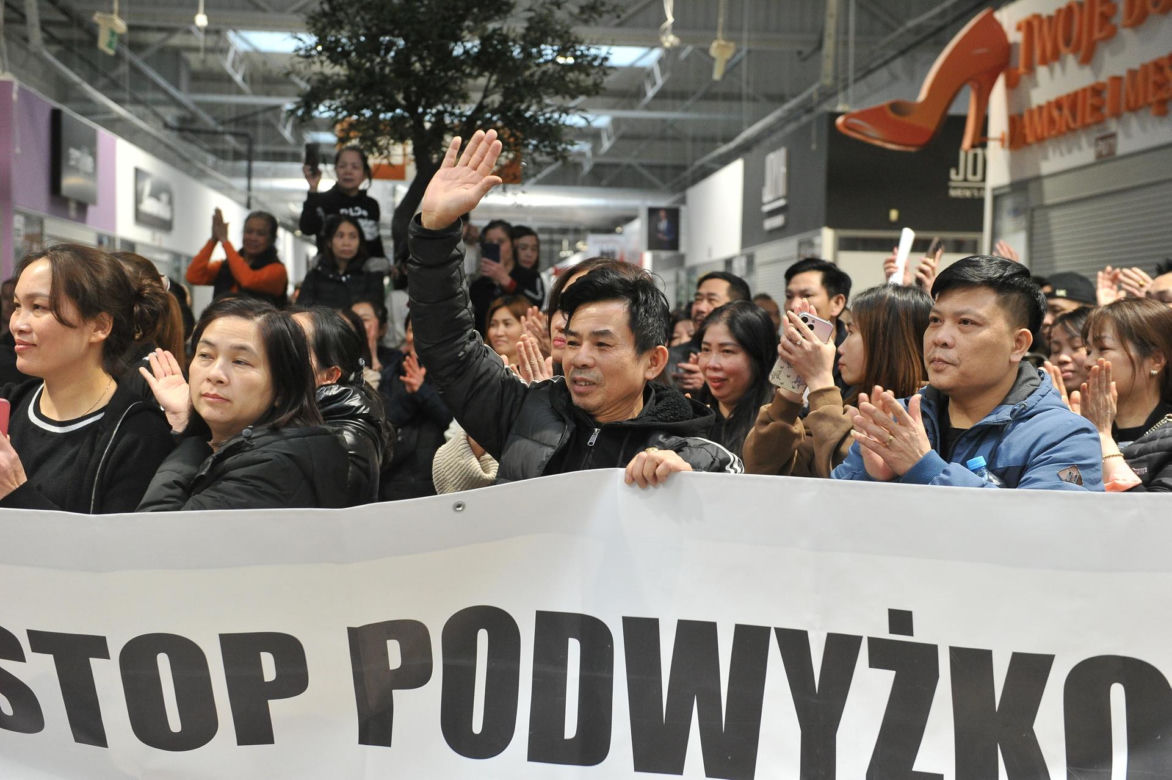 Krzyki w warszawskim centrum handlowym. Najemcy z Marywilskiej protestują 