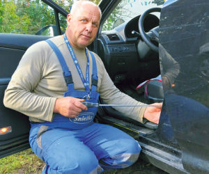 Gdy Tusk pykał w tenisa normalni Polacy...
