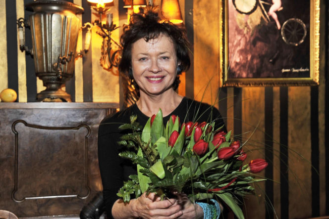 Pamiętacie jej debiut w "Czterdziestolatku"? Tak przez dekady zmieniała się Joanna Szczepkowska