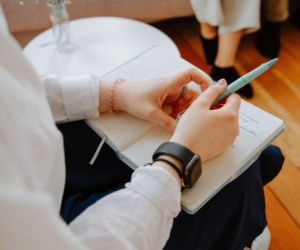 Stres przed sesją? Uniwersytet Zielonogórski oferuje wsparcie psychologiczne